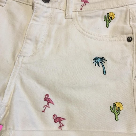 DL1961 Piper Girl’s White Embroidered Shorts - 14 - Picture 6 of 7